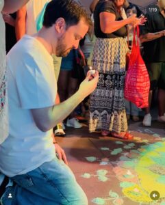 Cerimônia do Rangoli no Festival Indiano gratuito